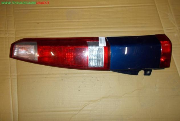 FANALE POST.D.(fino al 12/2005) COMPLETO OPEL MERIVA (X03) 1.6 / 1.8 / 1.7 CDTI  Parti elettriche  Fanaleria  Fanali  Fanale post. sx. OPEL - MERIVA A