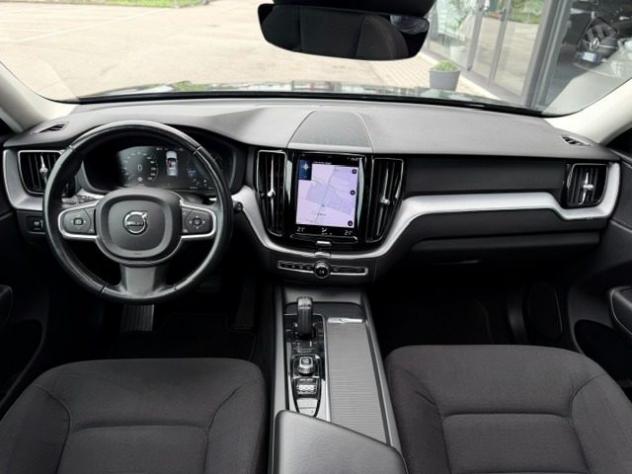 VOLVO XC60 B4 (d)Geartronic Momentum Pro/TETTO APRIBILE rif. 23983100 - Foto 9