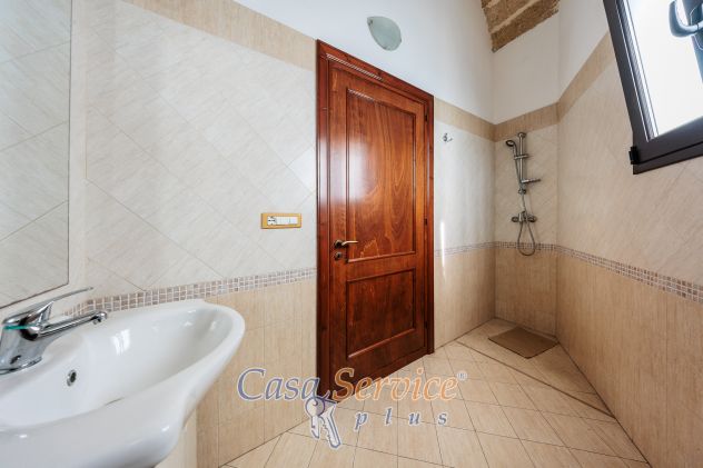 Abitazione indipendente con esposizione angolare - Foto 5