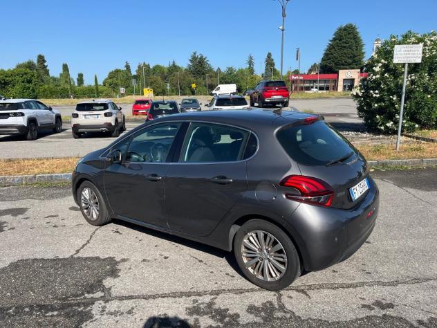 Peugeot 208 Allure PureTech Turbo 110cv EAT6 S/S aut - Foto 5