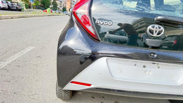 Toyota Aygo Connect 1.0 VVT-i 72 CV 5 porte x-play LED NAVI KAMERA CERCHI 16 PDC BLUETOOTH - Foto 7
