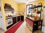 Chiassa Superiore: Casa Indipendente Con Mansarda Abitabile – Rif. V193