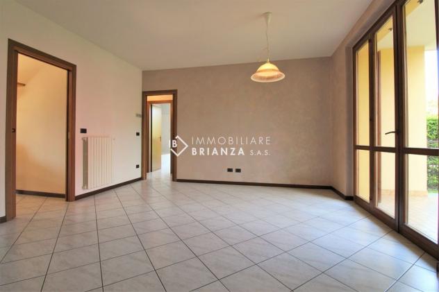 BESANA IN BRIANZA: IN VENDITA TRE LOCALI DOPPI SERVIZI - Foto 6