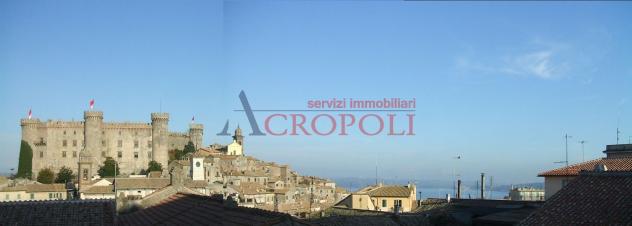 BRACCIANO CENTRO – Appartamento panoramico su due livelli