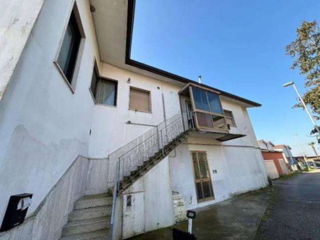Immobile in asta di 80 m², box auto in vendita a Caorle - Foto 2