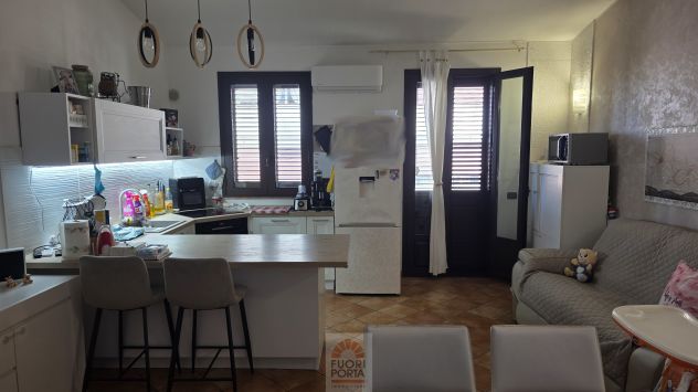CASA SEMINDIPENDENTE AL PIANO PRIMO