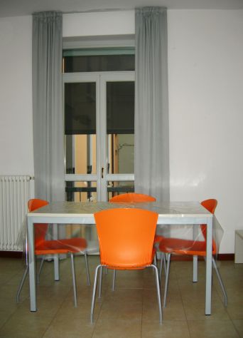 AFFITTASI POSTO IN DOPPIA X STUDENTESSA - APP. N. 1 (UTENZE INCLUSE) - Foto 5