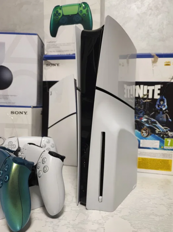 Sony PlayStation 5 Slim 1TB con lettore disco + gioco - Foto 3