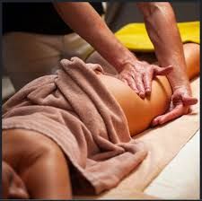 MASSAGGI:RILASSANTI, DRENANTI,SENSUALI(SOLO DONNE) Tel:3520048080