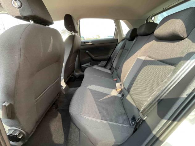 Volkswagen Polo 1.0 LIFE 80cv NEOPATENTATI - Foto 4