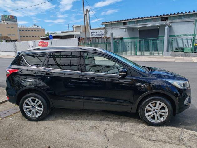 FORD Kuga 1.5 TDCI 120CV 2WD Business - 2017 - Foto 5