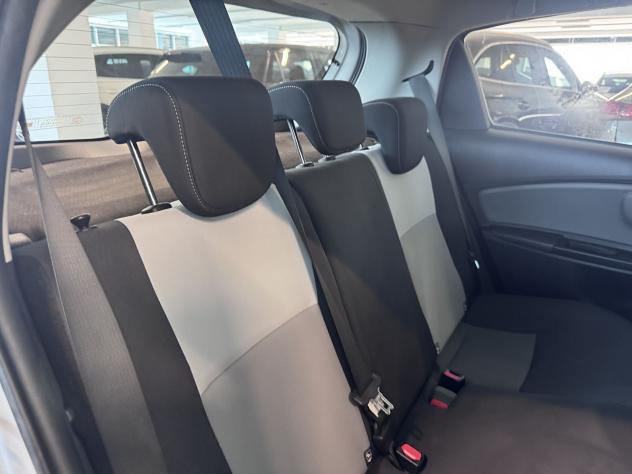 Toyota Yaris 1.0 Active - Foto 10