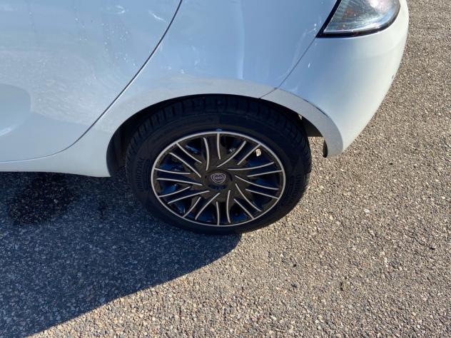 Lancia Ypsilon Ypsilon 1.0 FireFly 5 porte S&S Hybrid Ecochic Gold - Foto 9