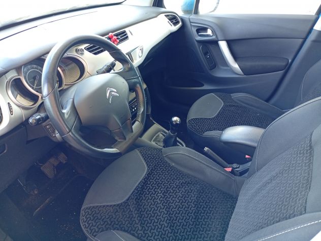 Citroen C3 1.1 benzina tagliandata e revisionata. Euro 5 - Foto 7