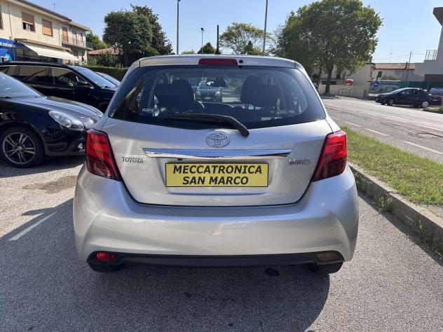 TOYOTA - Yaris - 1.4 D-4D 5p. Lounge - Foto 5