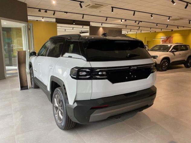 Jeep Compass E-Hybrid 1.2 Turbo MHEV 106kW First Edition DCT - Foto 5