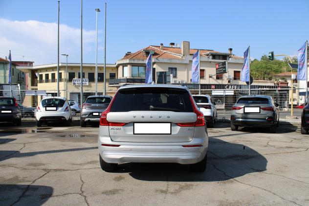 Volvo XC 60 XC60 B4 (d) automatico Core - Foto 4