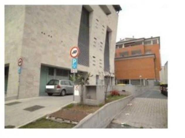 Immobile in asta di 264 m² in vendita a Prato - Foto 2