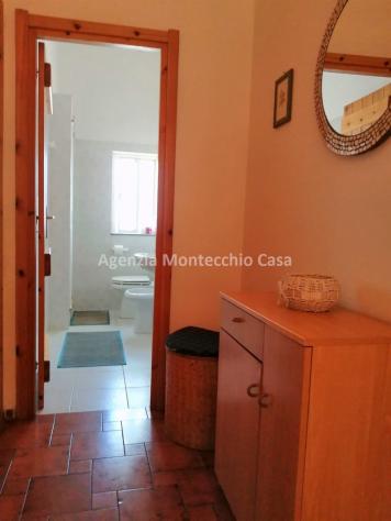 Appartamento su due livelli a pochi passi dal mare – Completamente arredato - Foto 14