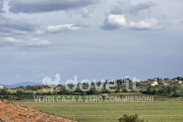 Villa di 400 m² con più di 5 locali e box auto in vendita a Montepulciano - Foto 2