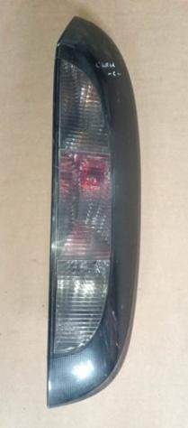 FANALE POST. DX SFONDO NERO OPEL CORSA (X01) 999-U1293680 Parti elettriche  Fanaleria  Fanali  Fanale post. dx. OPEL - CORSA C - 2000  2003, OPEL - CO