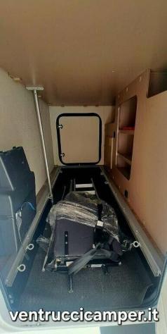 Etrusco 6900DB LETTO TRAVERSO POST CON BASCULANTE ANTERIORE GARAGE 6,99M FINANZIABILE 180 MESII - Foto 8