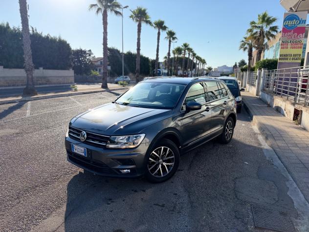 Volkswagen Tiguan 2.0 TDI SCR DSG Business BlueMotion Technology - Foto 5
