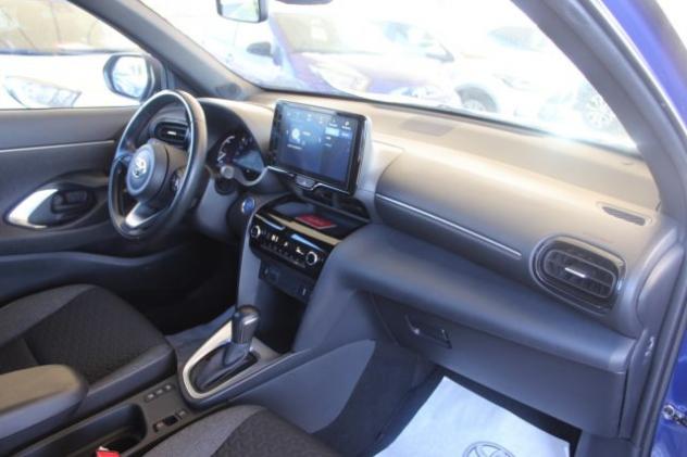 TOYOTA Yaris Cross 1.5 Hybrid 5p. E-CVT Trend rif. 23526561 - Foto 6