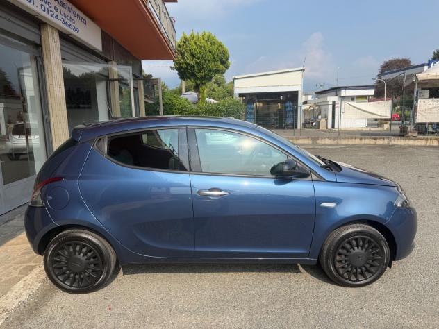 Lancia Ypsilon 1.2 69 CV 5 porte GPL Silver Plus - Foto 2