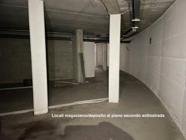 Immobile in asta di 450 m² con più di 5 locali in vendita a Renate - Foto 7