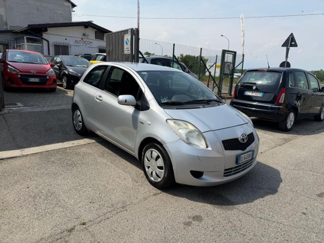 Toyota Yaris 1.4 D-4D 3 porte M-MT Navi - Foto 3