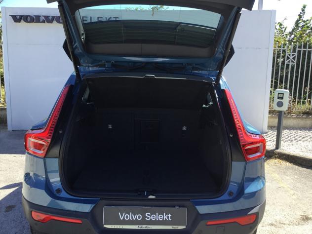 Volvo XC40 B3 automatico Plus Dark - Foto 9
