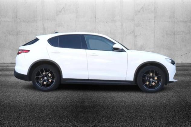 ALFA ROMEO Stelvio 2.0 Turbo 200 CV AT8 Q4 Super rif. 24048872 - Foto 4