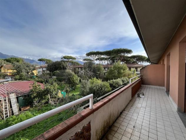 Appartamento in vendita a Marina di Massa - Massa 65 mq Rif: 1089094