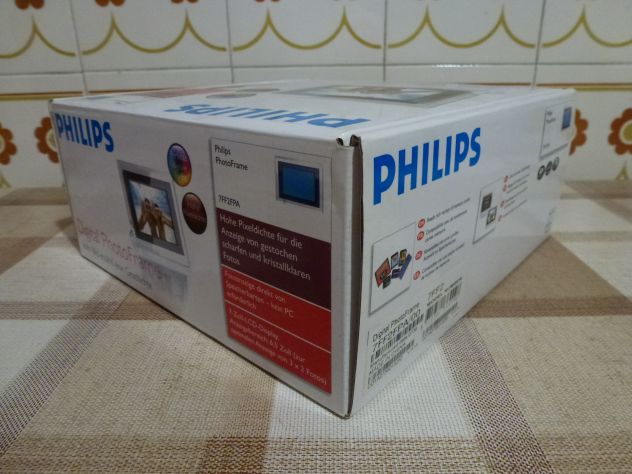 PHILIPS Digital photo frame 7FF2FPA MAI usato e nuovissimo:7 POLLICI con cornice - Foto 7