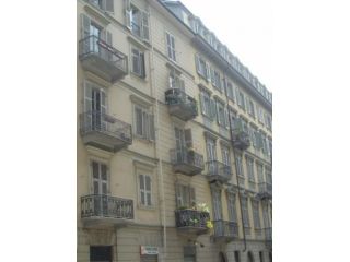 Appartamento di 120 m² con 3 locali in affitto a Torino
