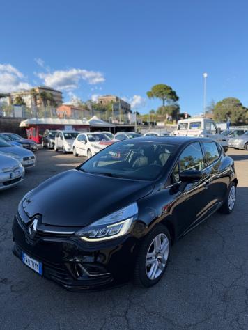 Renault Clio TCe 12V 90 CV 5 porte Moschino Intens - Foto 2