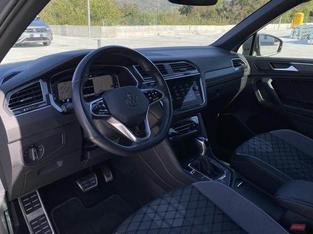 Volkswagen Tiguan R-Line 2.0 TDI 150CV DSG 4MOTION - Foto 10