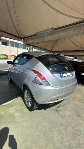 LANCIA YPSILON 1,2 - Foto 2