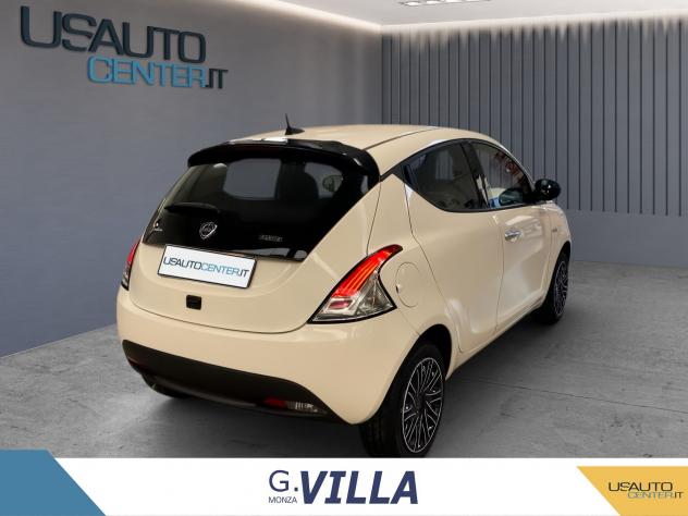 Lancia Ypsilon NEW My23 1.0 Firefly 70 CvStart&Stop Hybrid Gold - Foto 4