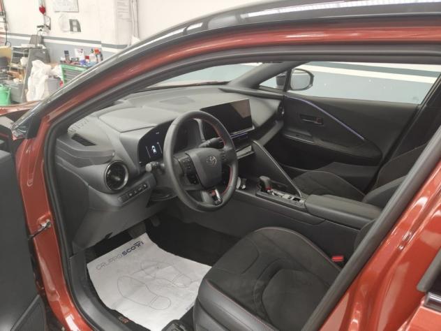 Toyota C-HR 2.0 PHEV FWD GR SPORT - Foto 8