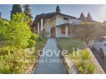 Villa di 350 m² con più di 5 locali e box auto in vendita a Varese