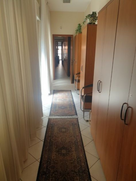 AFFITTASI UFFICIO DI 130 MQ IN PIAZZA CASAROLI - Foto 5