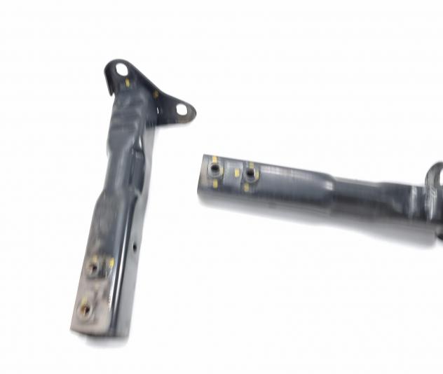 PUNTALE ANTERIORE SX CULLA MOTORE MINI Countryman 1° Serie 6772231 N47 C20 A Diesel 2000 (10) - Foto 8
