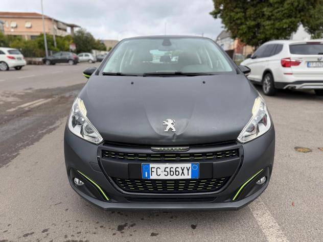 Peugeot 208 PURETECH 5P ALLURE - Foto 2