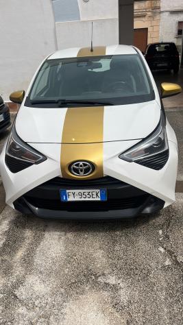 Toyota Aygo Connect 1.0 VVT-i 72 CV 5 porte x-cool