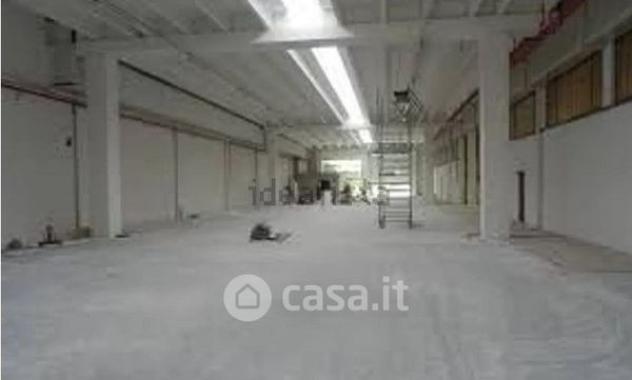 Corciano affittasi capannone 320 Mq