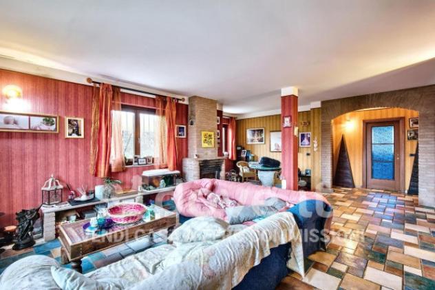 Villa di 598 m² con più di 5 locali e posto auto in vendita a Torrazza Piemonte - Foto 2