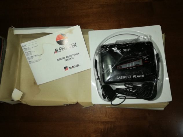 Due Walkman con casse cuffie VEGA SONIC KT 90X e alpha -tek mod.991P - Foto 5