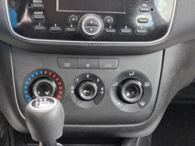 FIAT Punto 1.4 8V 5 porte Natural Power Street rif. 23905849 - Foto 10